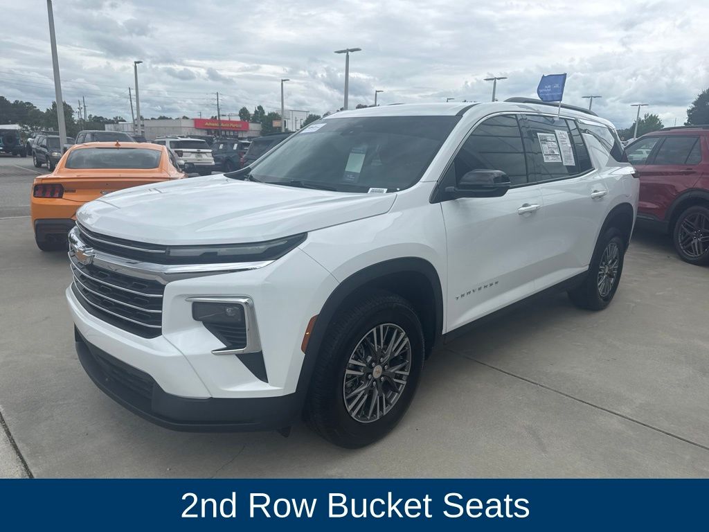 2026 Chevrolet Traverse FWD LT