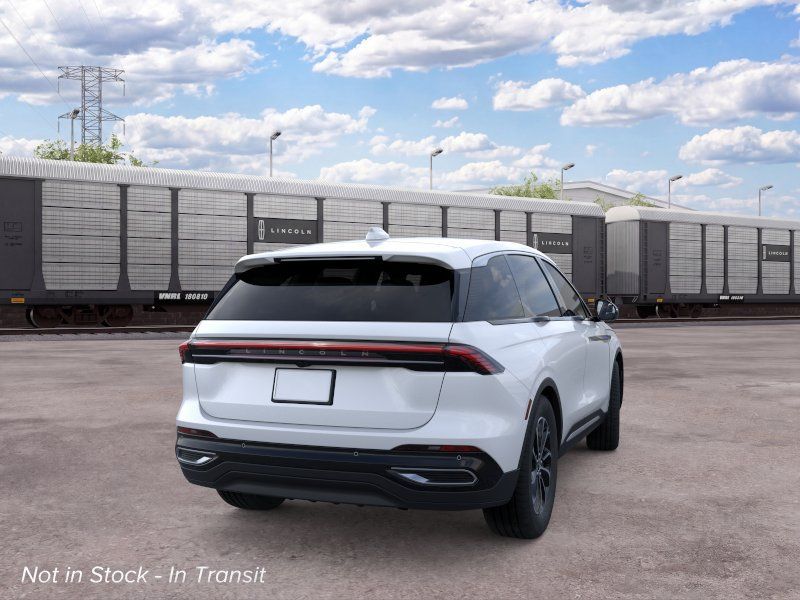 Thumbnail: 2026 Lincoln Nautilus - 8