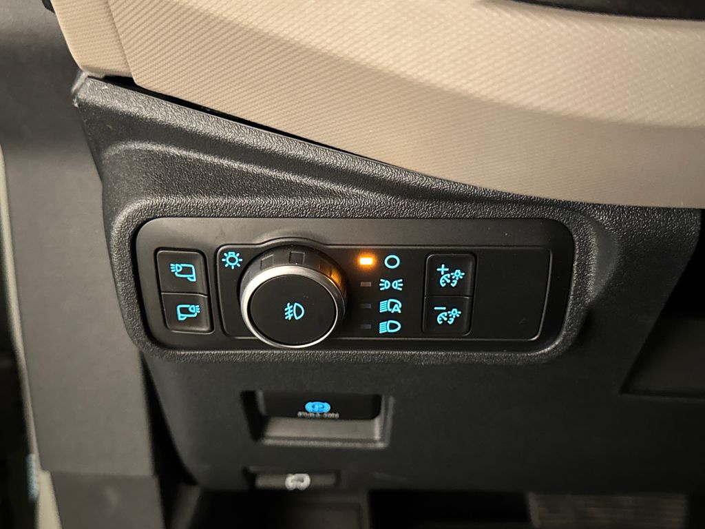 Certified Used 2021 Green Ford Wildtrak image 18