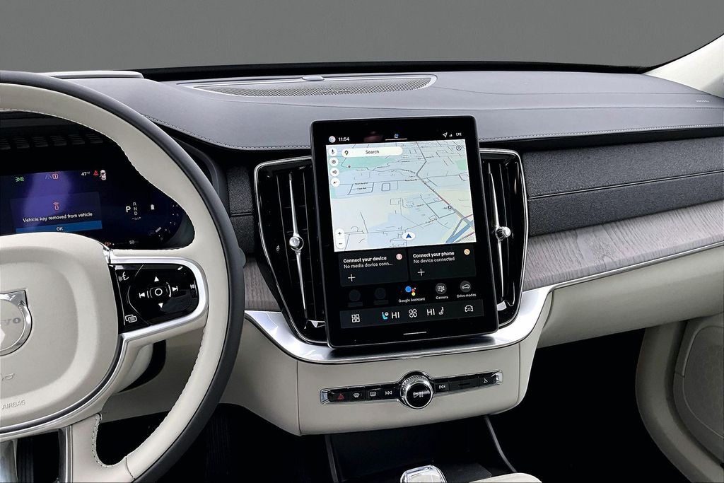 2026 Volvo XC90 Ultra - Photo 9