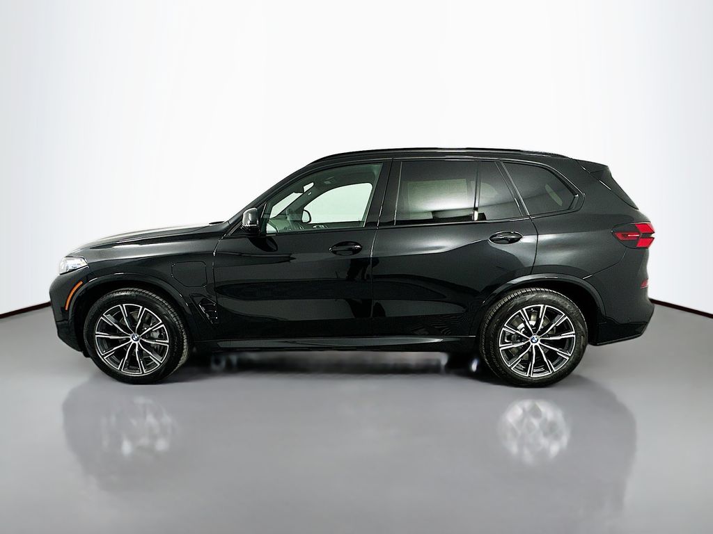 Thumbnail: 2026 BMW X5 - 8