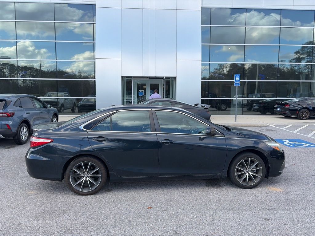 2017 Toyota Camry XSE