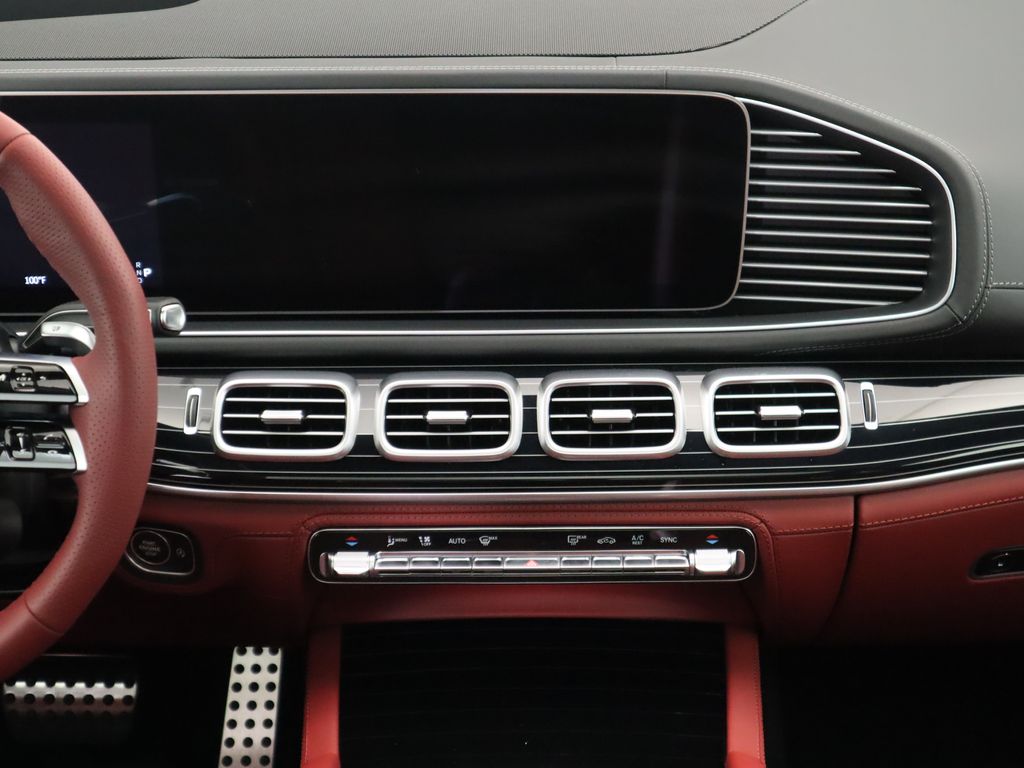 2025 Mercedes-Benz GLS 63 AMG 15