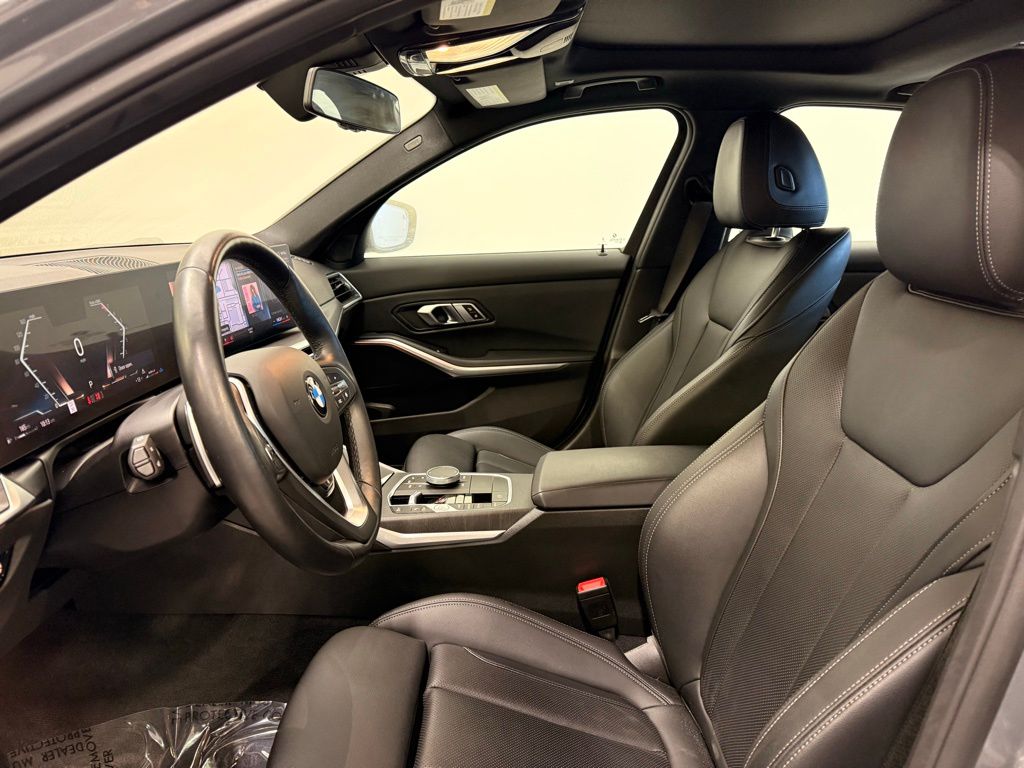 Thumbnail: 2023 BMW 3 Series - 12