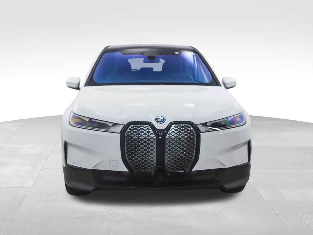 2025 BMW iX xDrive50 8