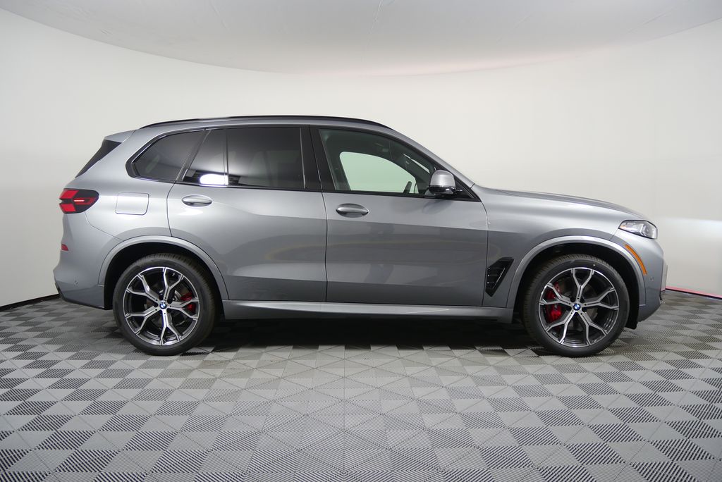 Thumbnail: 2026 BMW X5 - 2