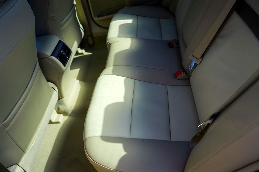 Used Car 2012 Toyota Camry  Xle For Sale Under $12,000 In Taylor, Texas