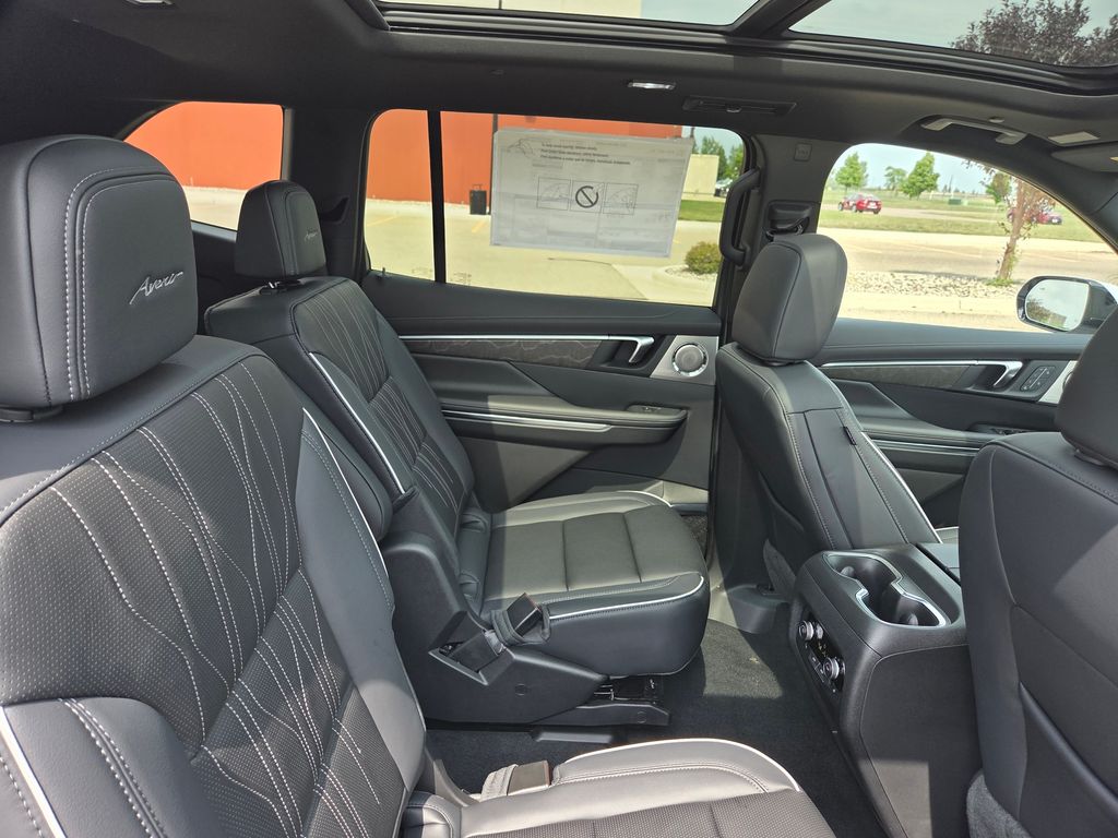 2027 Buick Enclave Avenir