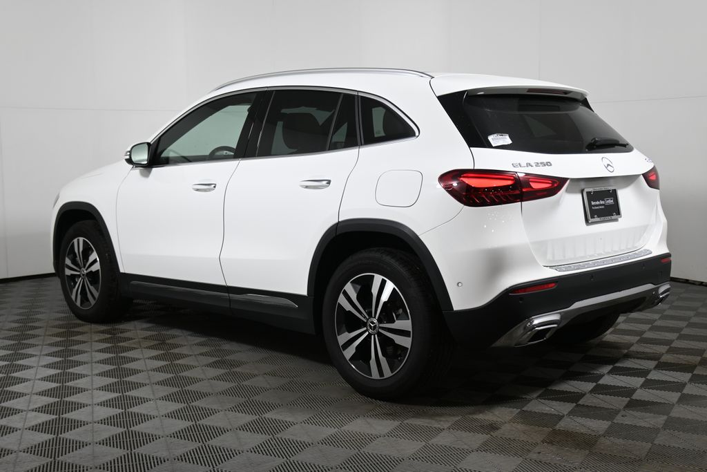 Thumbnail: 2026 Mercedes-Benz GLA - 5