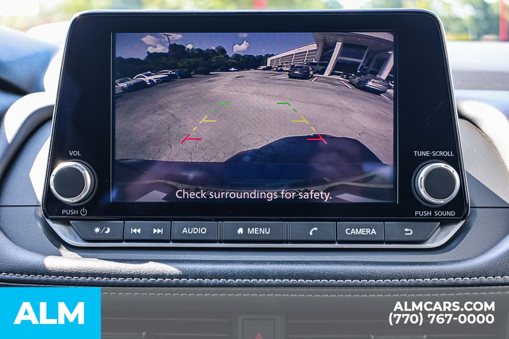 Used 2024 Gray Nissan S image 36