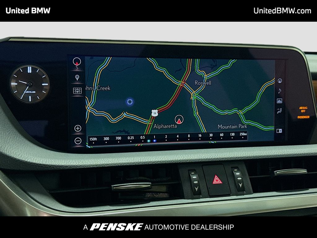 Thumbnail: 2019 Lexus ES - 10