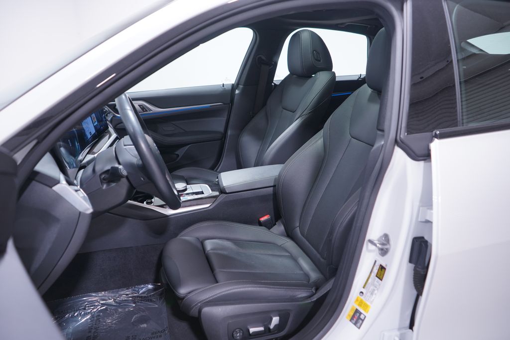 Thumbnail: 2023 BMW i4 - 7