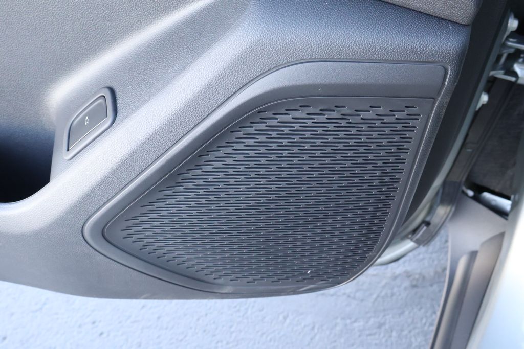 Thumbnail: 2026 Chevrolet Traverse - 19