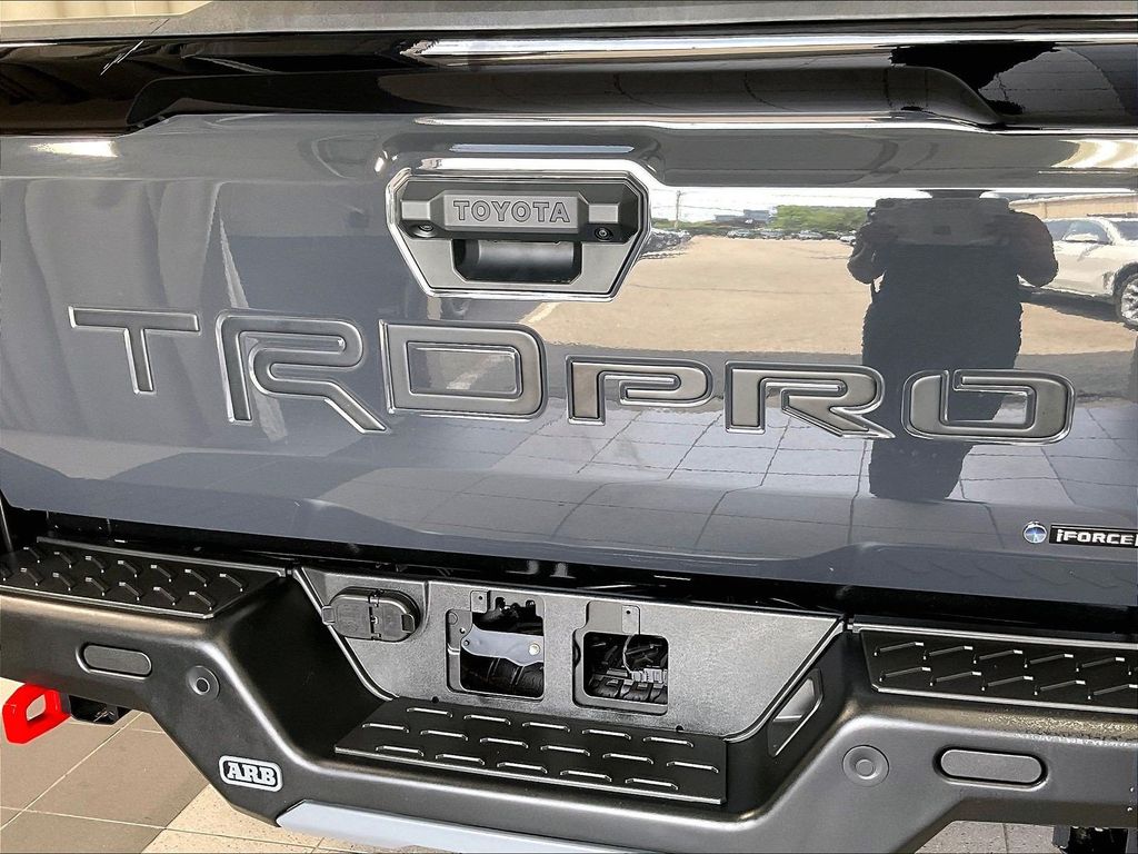 2025 Toyota Tacoma Hybrid — photo 29