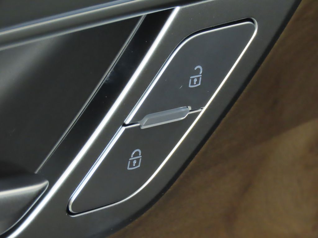 Thumbnail: 2025 Audi A6 - 28