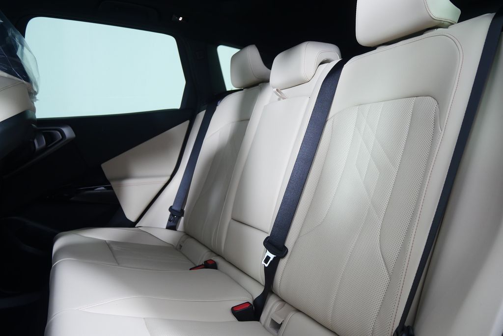 Thumbnail: 2026 BMW X3 - 15