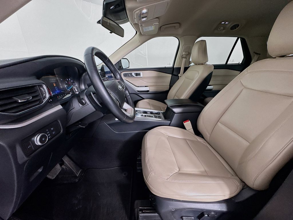 Used Car 2020 Ford Explorer  Xlt For Sale Under $20,000 In Austin, Texas