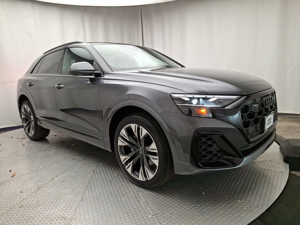 2025 Audi Q8  2