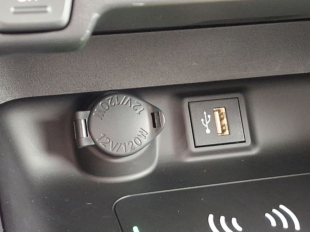 Thumbnail: 2025 Toyota RAV4 - 27