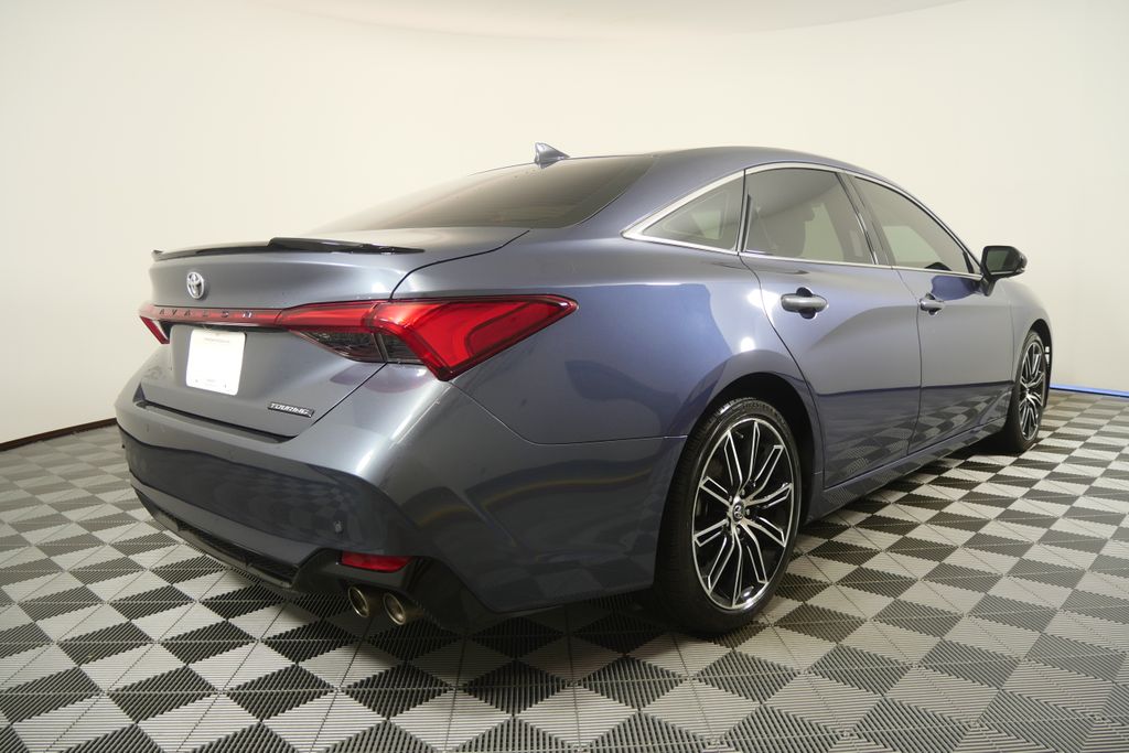 Thumbnail: 2019 Toyota Avalon - 5