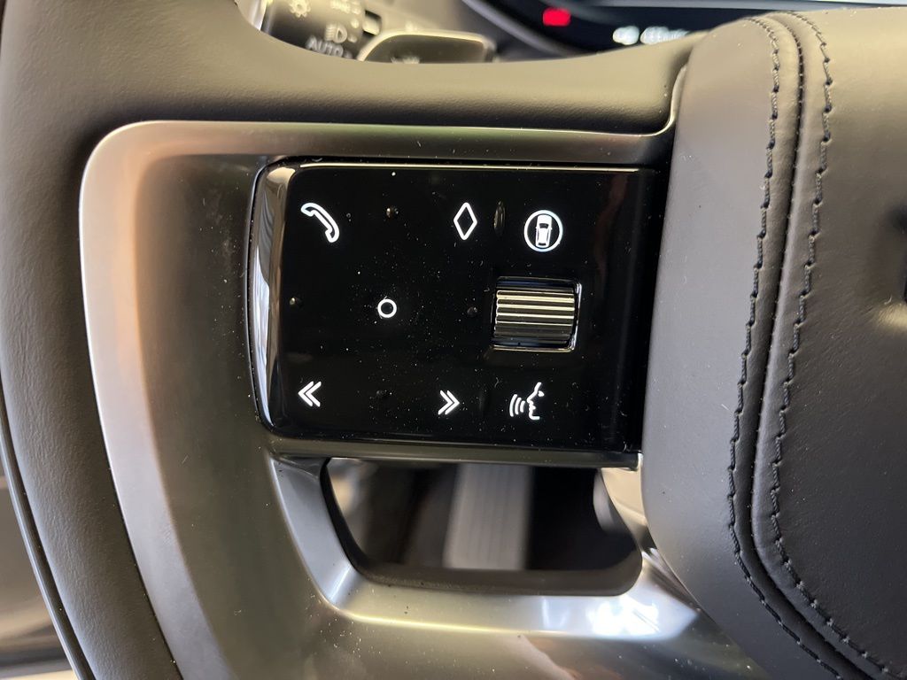 Thumbnail: 2026 Land Rover Range Rover - 15