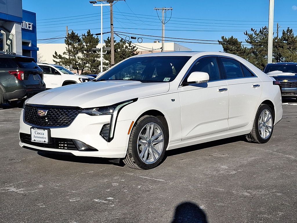 2023 Cadillac CT4 Luxury AWD