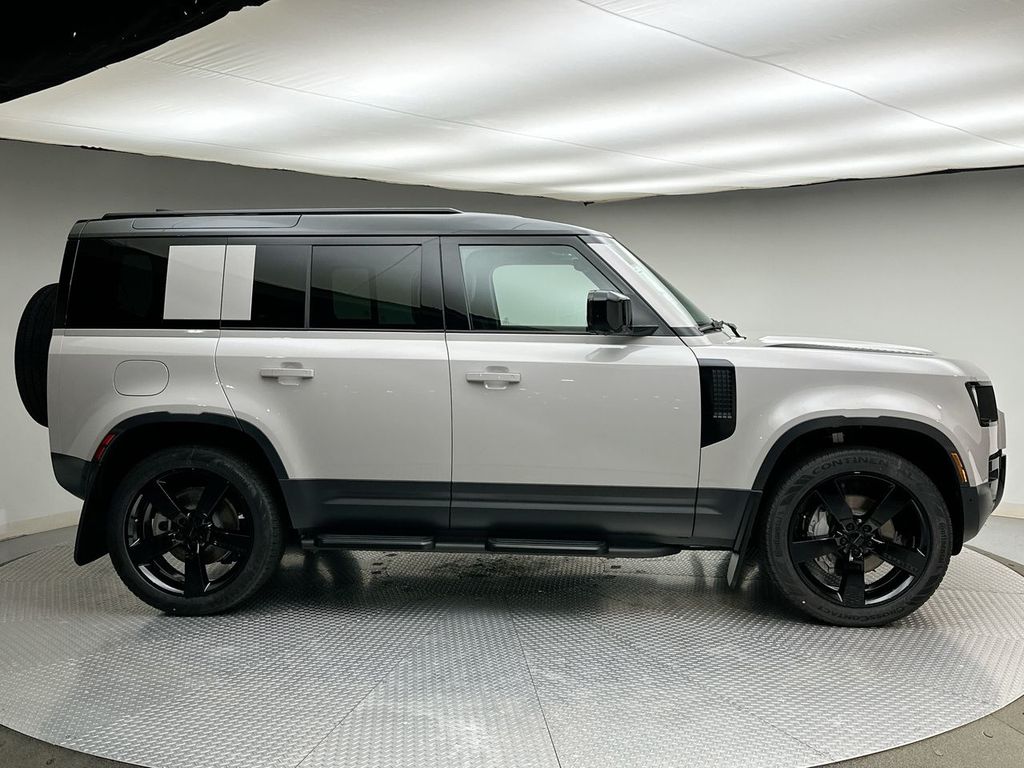 Thumbnail: 2026 Land Rover Defender - 4