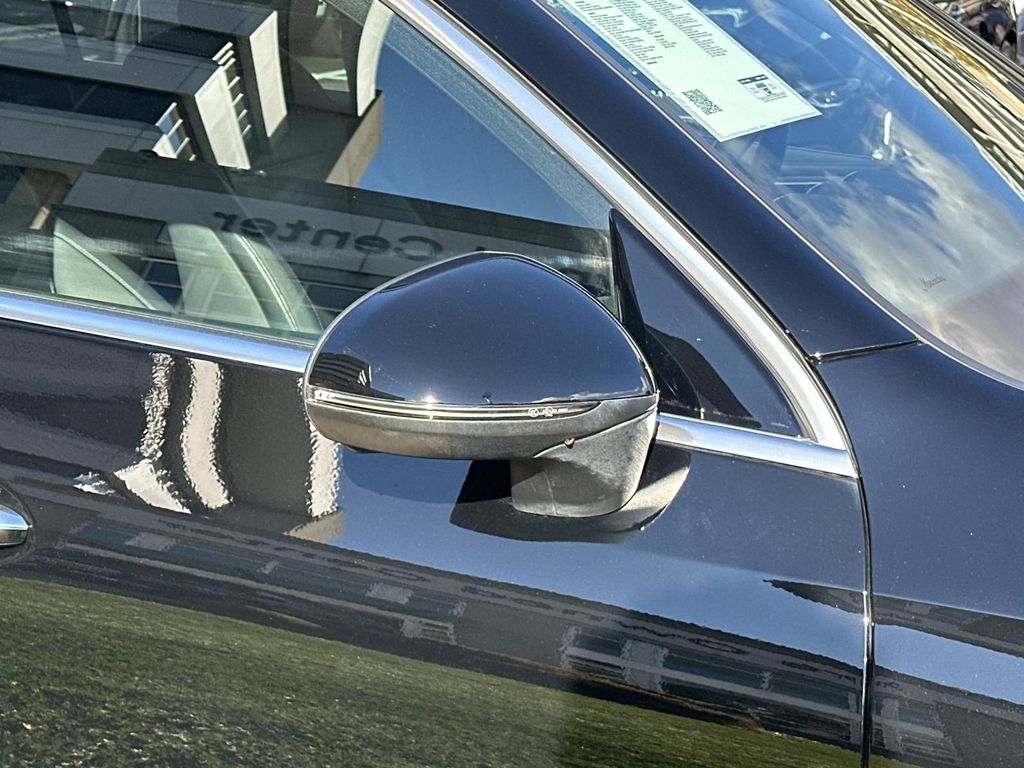 Thumbnail: 2023 Mercedes-Benz GLC - 18