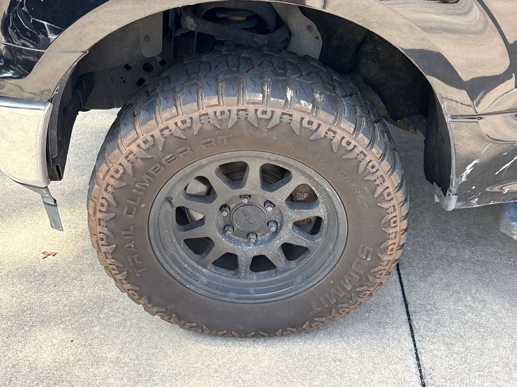 Used 2018 Black Ford  image 12