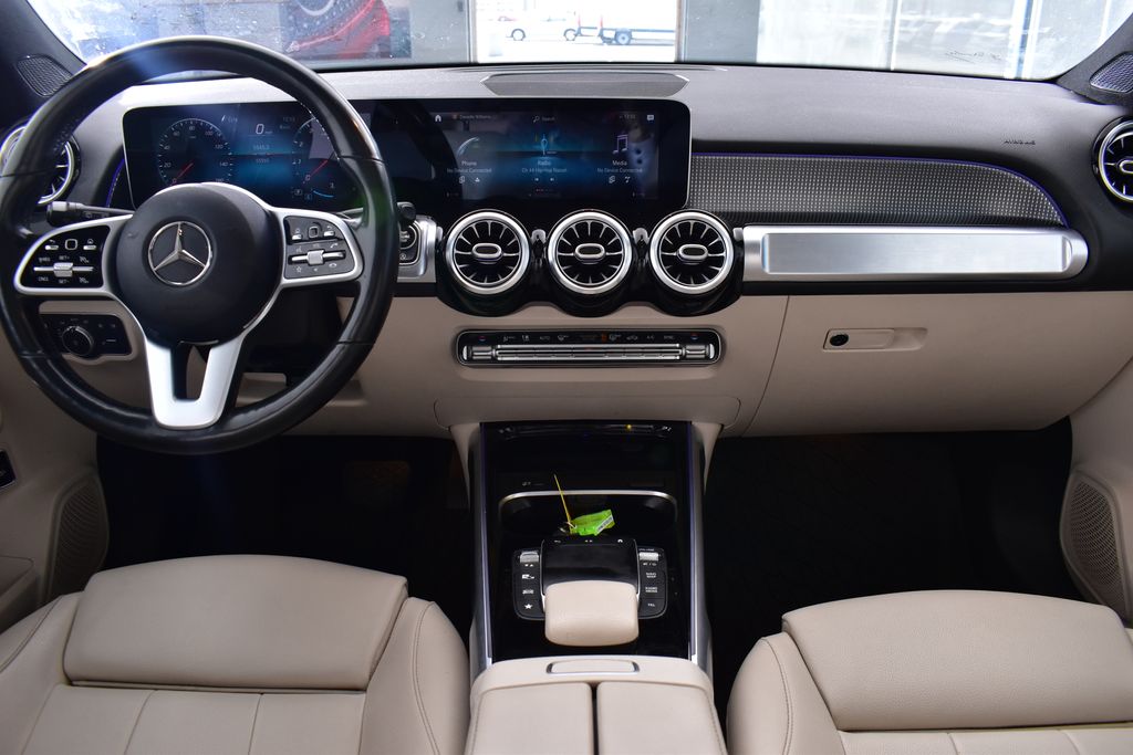 Thumbnail: 2021 Mercedes-Benz GLB - 25