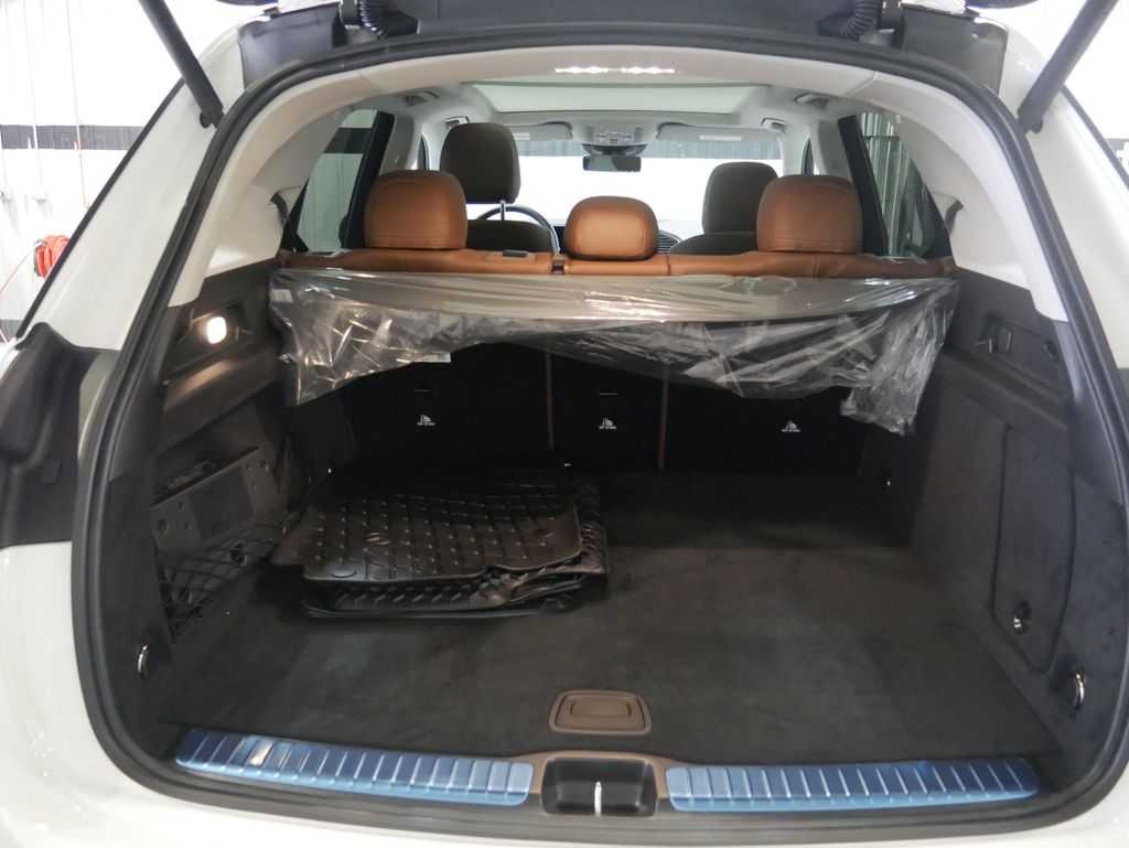 Thumbnail: 2026 Mercedes-Benz GLE - 18