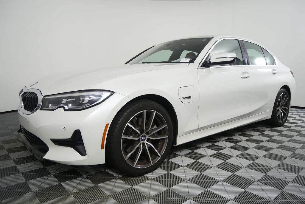 Thumbnail: 2022 BMW 3 Series - 8