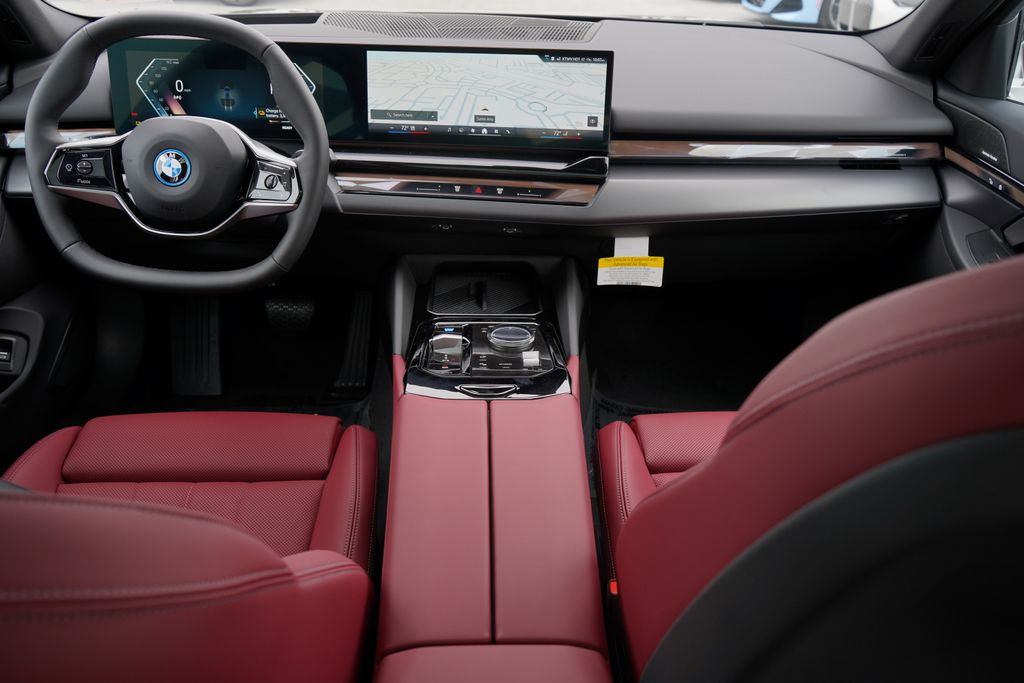 2025 BMW i5 eDrive40 14