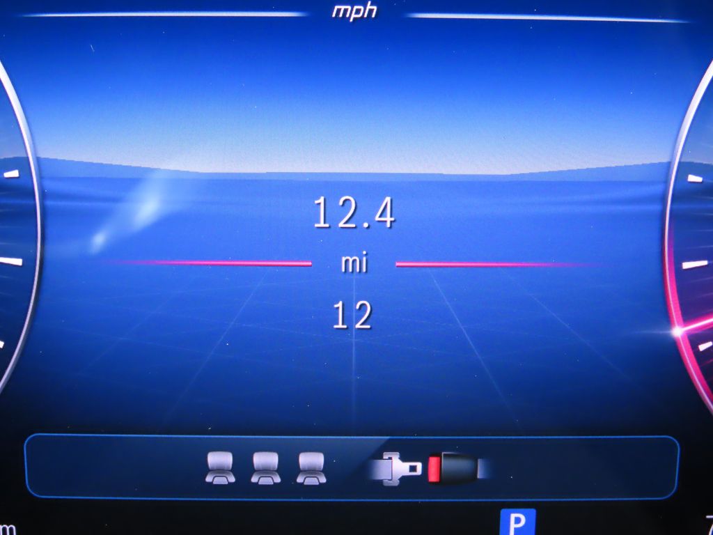 2025 Mercedes-Benz C-Class C 300 32