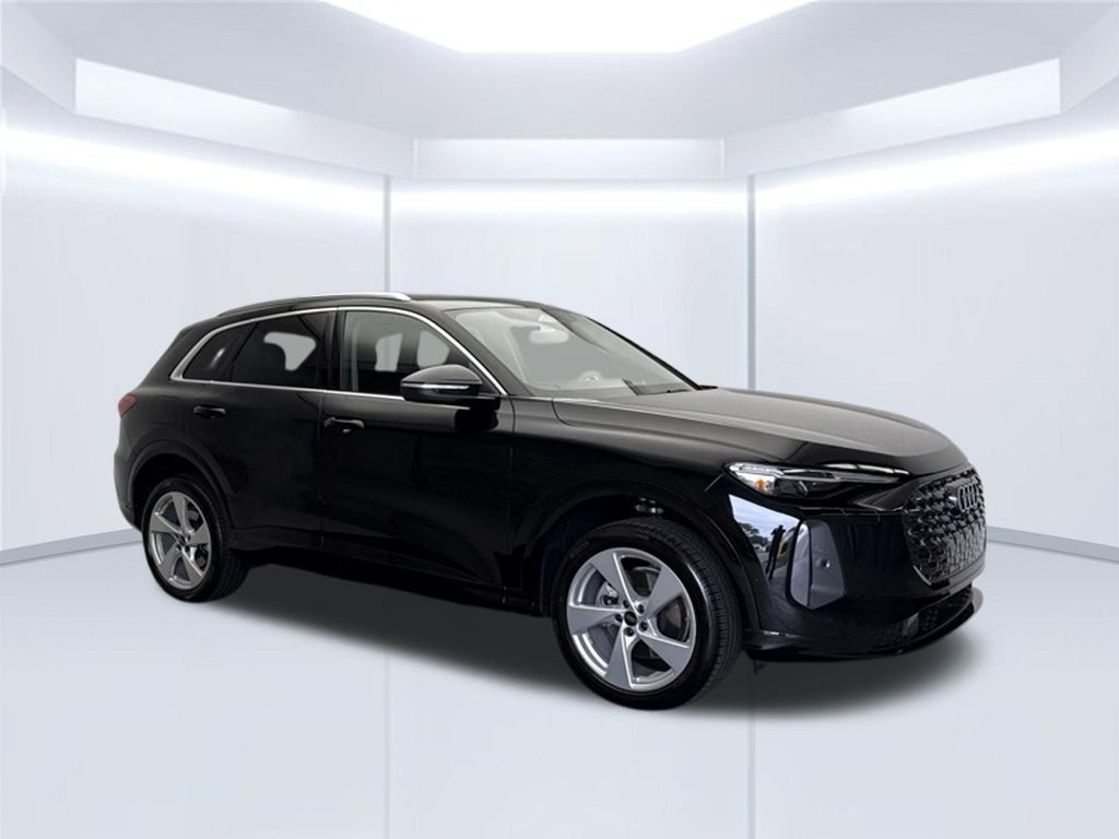 Thumbnail: 2025 Audi Q5 - 7