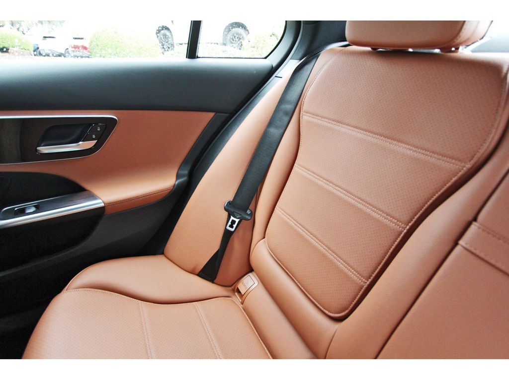 2025 Mercedes-Benz C-Class C 300 - 10