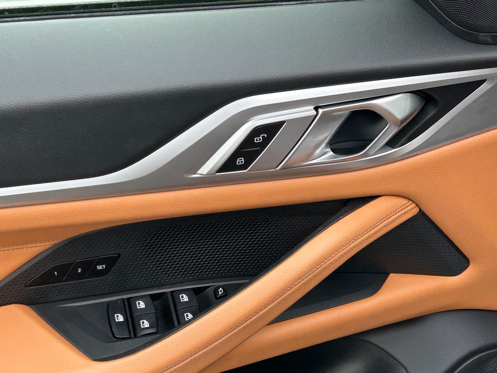 Thumbnail: 2023 BMW i4 - 12