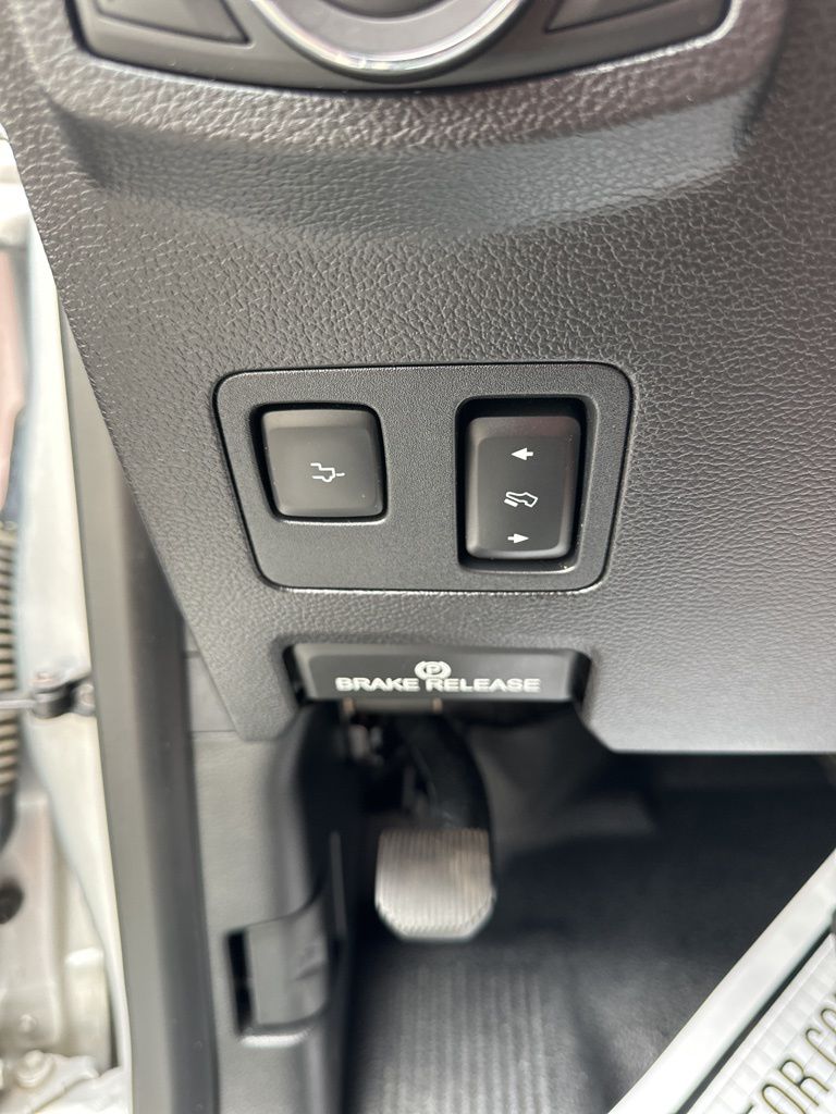 2019 Ingot Silver Metallic Ford Super Duty F-350 DRW Platinum 4X4 Truck
