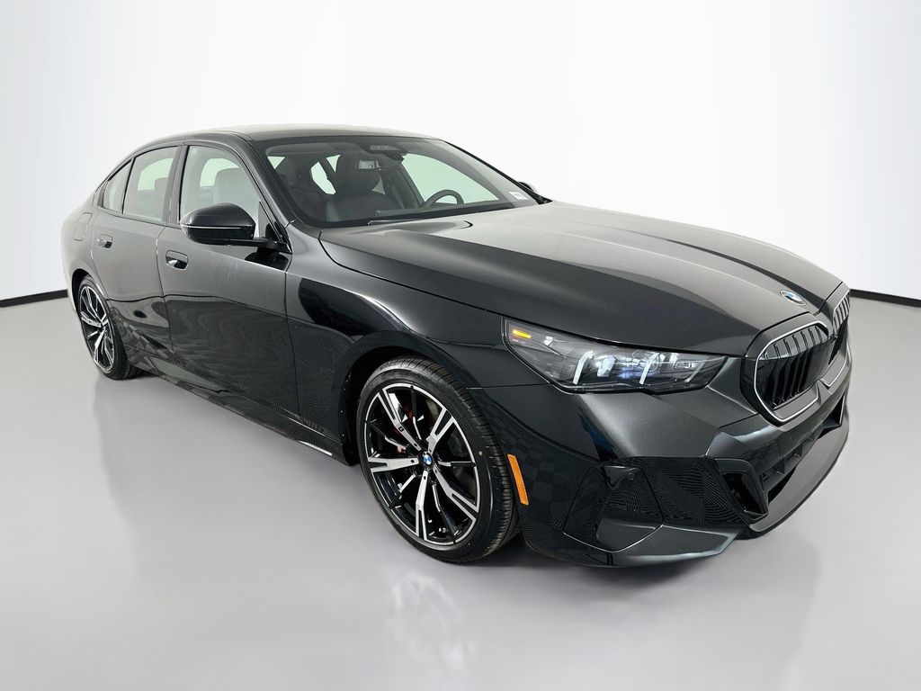 Thumbnail: 2027 BMW 5 Series - 3