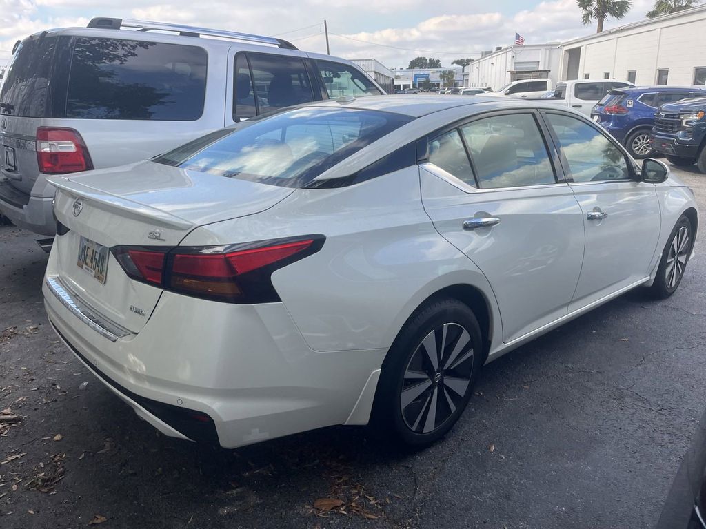 2020 Nissan Altima 2.5 SL 3