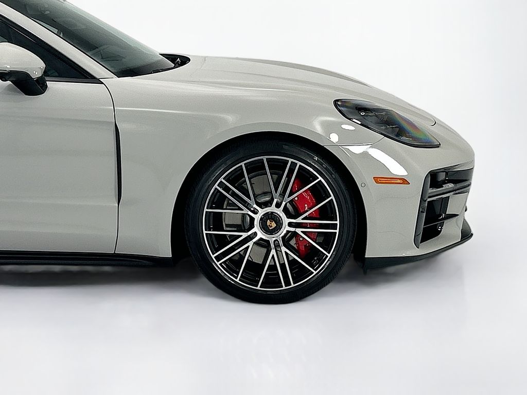 Thumbnail: 2026 Porsche Panamera - 11