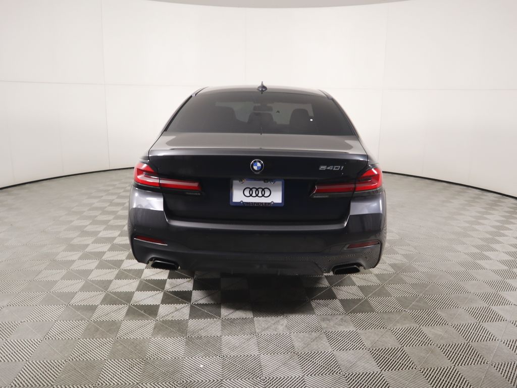 Thumbnail: 2021 BMW 5 Series - 6
