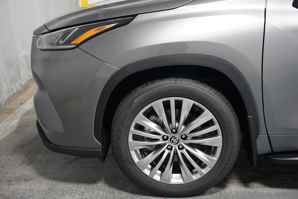 2025 Toyota Highlander Platinum 5