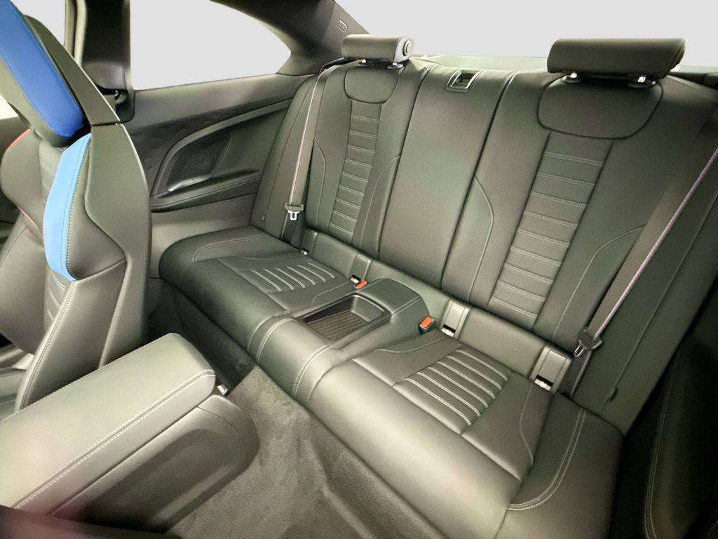 Thumbnail: 2025 BMW M2 - 20