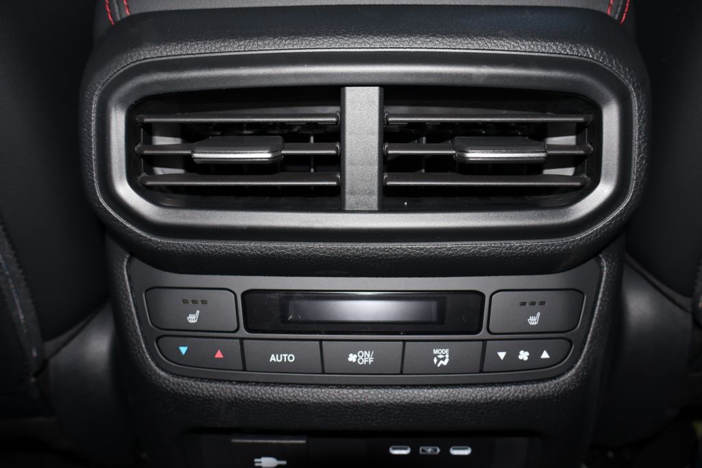 2025 Honda Pilot Black Edition 23