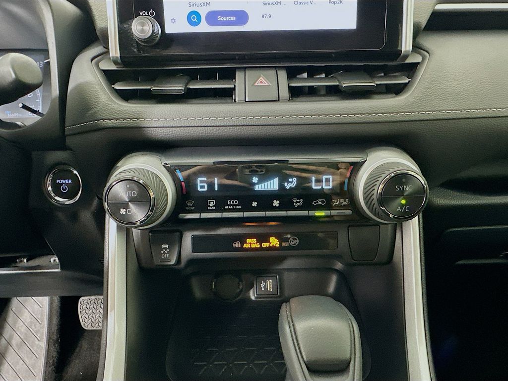 Thumbnail: 2025 Toyota RAV4 - 15