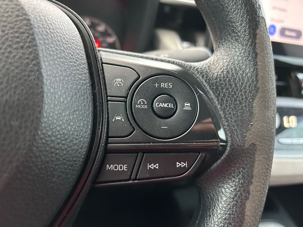 2023 Toyota Corolla LE 17
