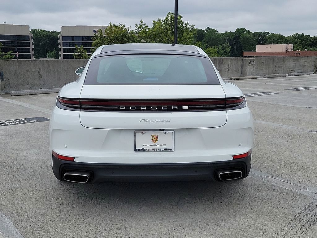 Thumbnail: 2024 Porsche Panamera - 5