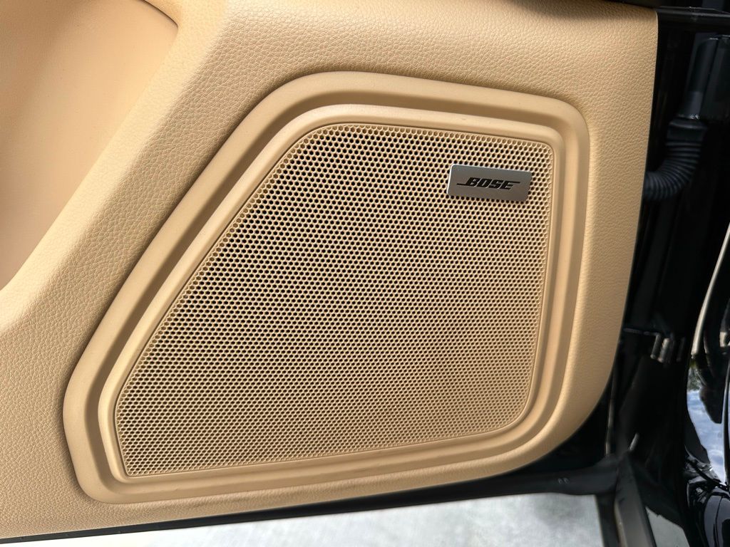 Thumbnail: 2018 Porsche Macan - 17