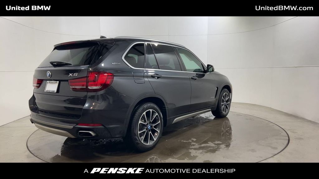Thumbnail: 2017 BMW X5 - 8